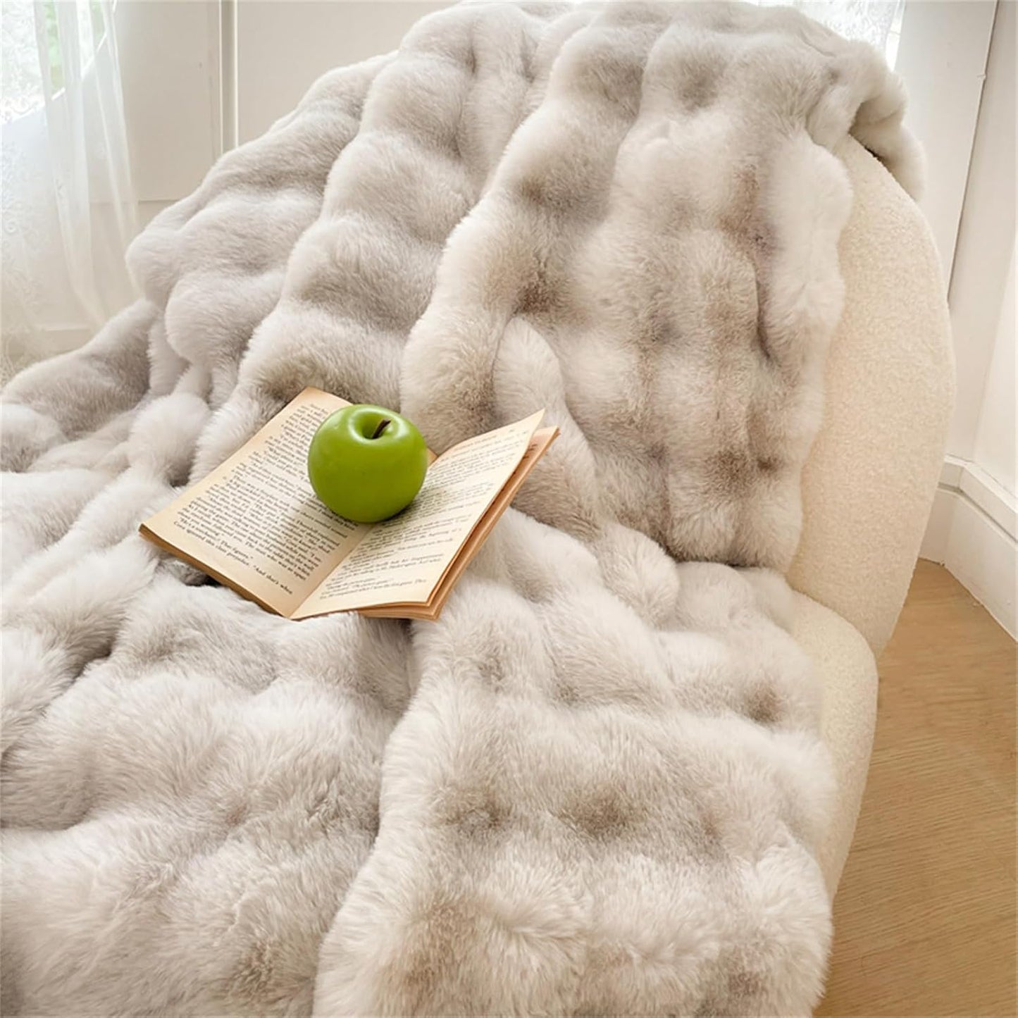 Luxury Faux Fur Velvet Throw Blanket