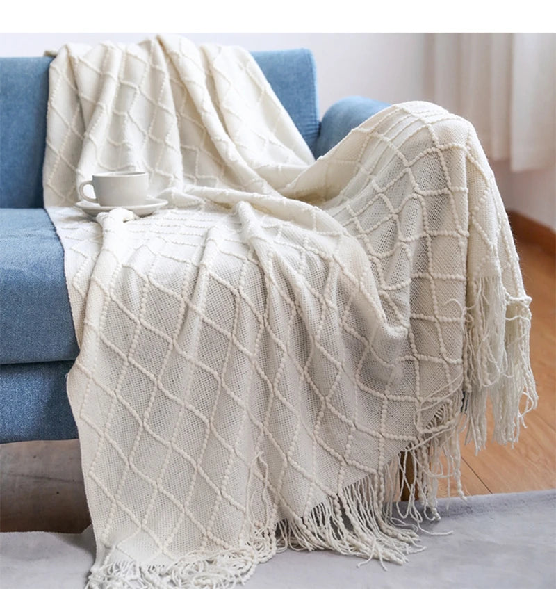 Knitted Throw Blanket – Diamond Pattern Soft Acrylic Knit – Cozy Lightweight Decorative Sofa & Bed Throw