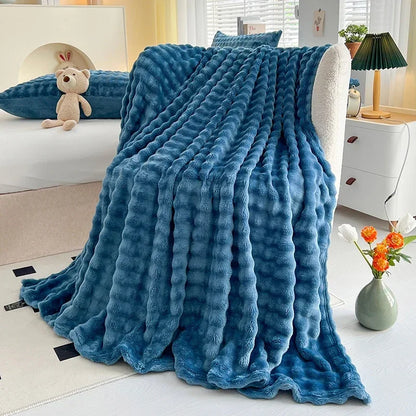Plush Fleece Throw Blanket – Bubble Textured Soft Blanket – Lightweight Cozy Warm Bed & Sofa Throw