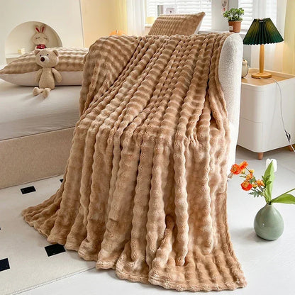 Plush Fleece Throw Blanket – Bubble Textured Soft Blanket – Lightweight Cozy Warm Bed & Sofa Throw