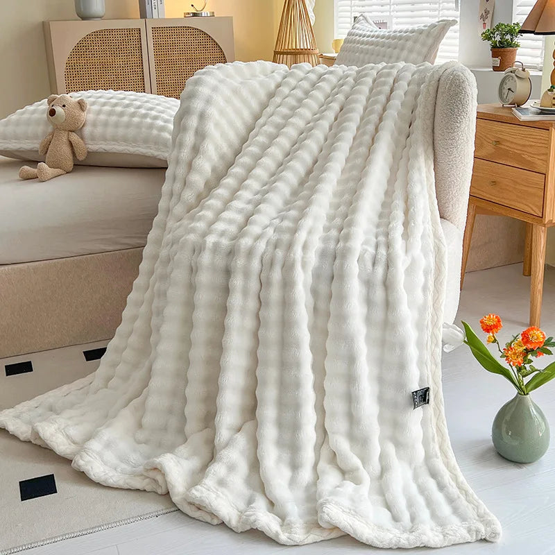 Luxury Faux Fur Throw Blanket – Plush Throw – Sofa Throw – Bed Blanket – Cozy Warm Fleece Blanket – All-Season Blanket – Machine Washable Blanket – Couch Blanket