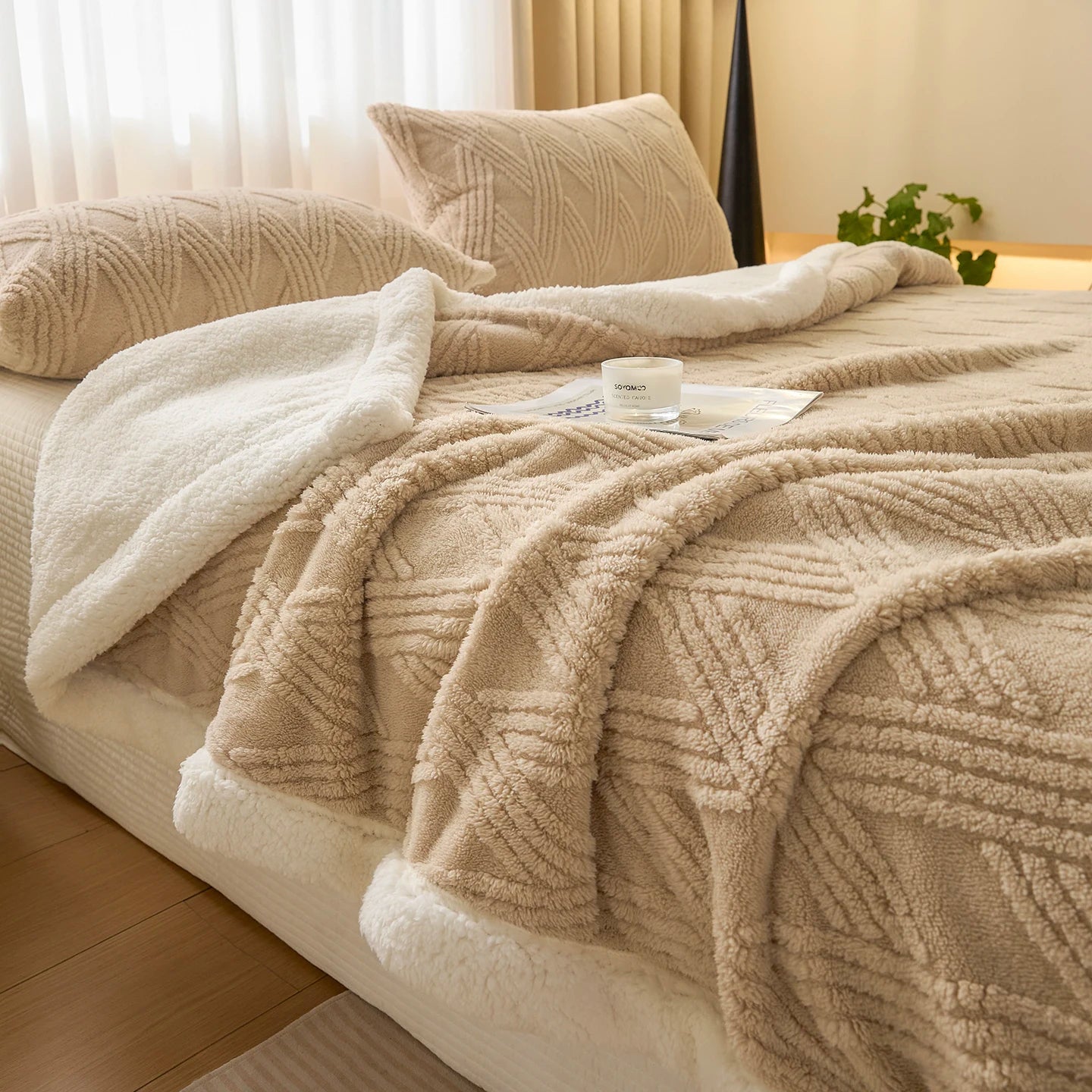 Textured Striped Diamond Sherpa Fleece Throw Blanket