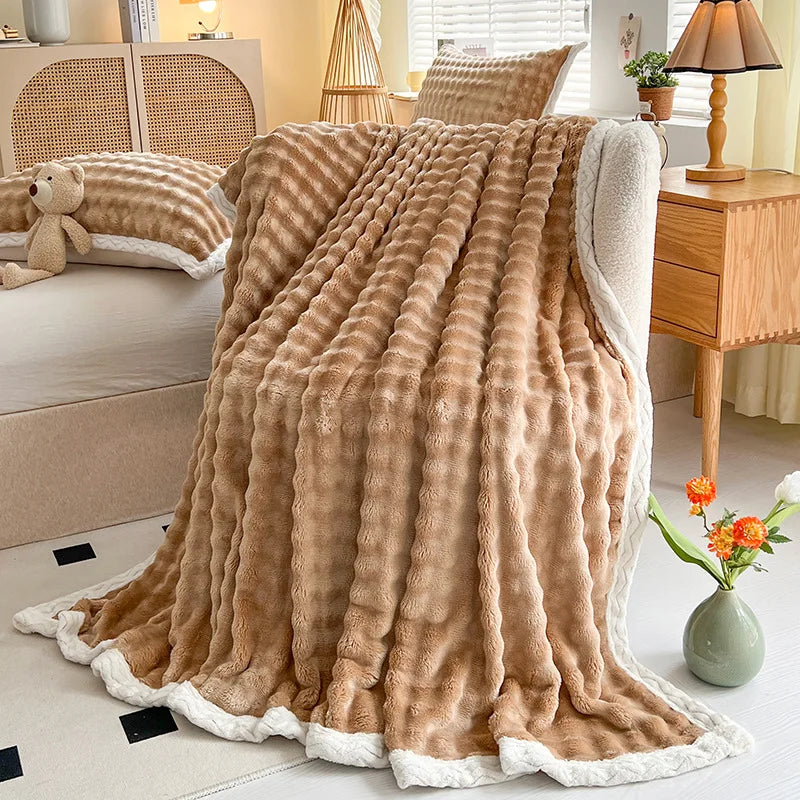 Luxury Faux Fur Throw Blanket – Plush Throw – Sofa Throw – Bed Blanket – Cozy Warm Fleece Blanket – All-Season Blanket – Machine Washable Blanket – Couch Blanket