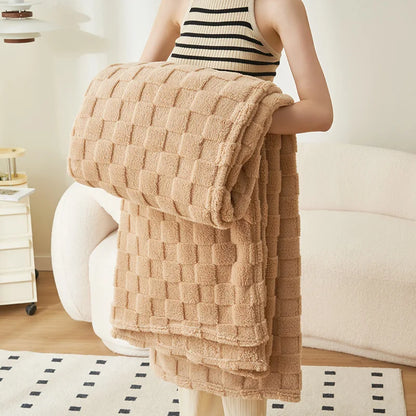 Cozy Checkered Fleece Throw Blanket
