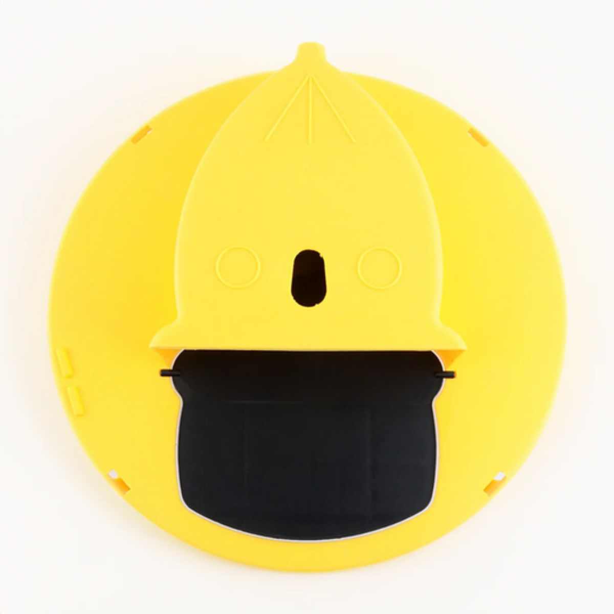 Reusable mouse and rat trap with automatic reset bucket lid